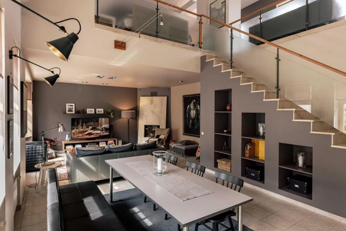 Image 1 of Spacious 2-story apt. w/ terrace – 280 m2