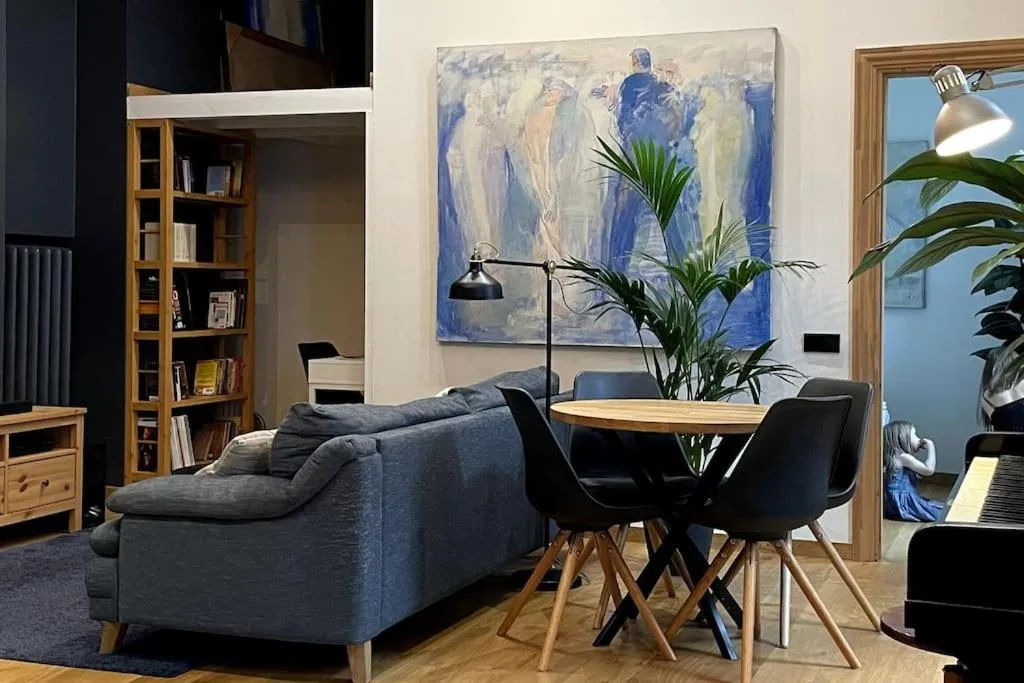Image 1 of The Artist Residence / 1 bedroom w/ Piano next to a Park